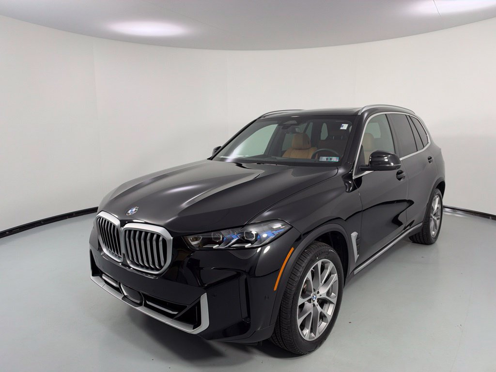 Certified 2024 BMW X5 xDrive40i w/ Premium Package AWD/4WD image 4