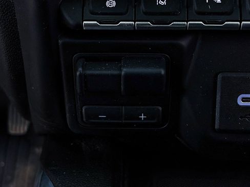 Used 2022 Chevrolet Silverado 2500 High Country w/ Z71 Off-Road Package image 23