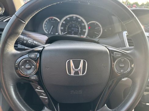 Used 2017 Honda Accord EX-L image 23