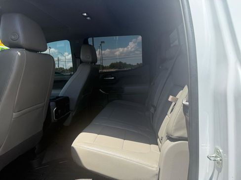 Used 2019 GMC Sierra 1500 SLT w/ SLT Premium Plus Package AWD/4WD image 17