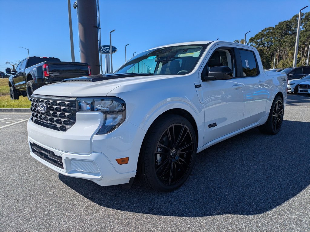 New 2026 Ford Maverick XLT w/ XLT Luxury Package FWD image 9
