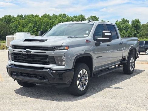 Used 2025 Chevrolet Silverado 2500 Custom w/ Custom Value Package AWD/4WD image 1