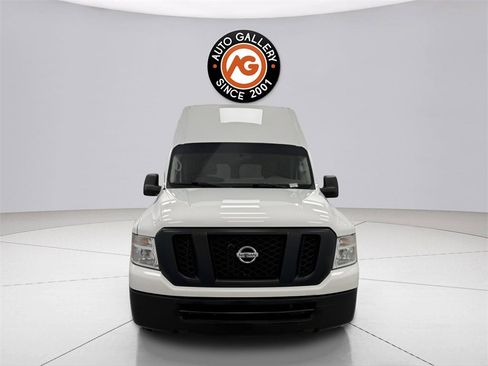 Used 2020 Nissan NV 2500 SV w/ Navigation Package image 2
