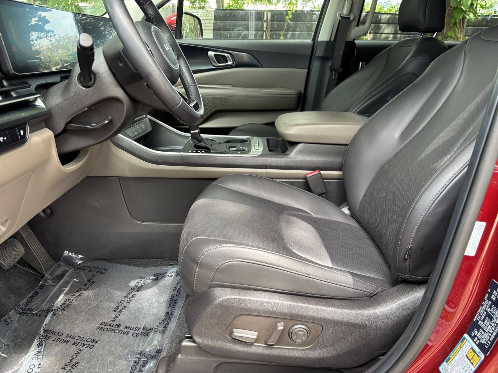 Used 2026 Kia Carnival FWD image 28