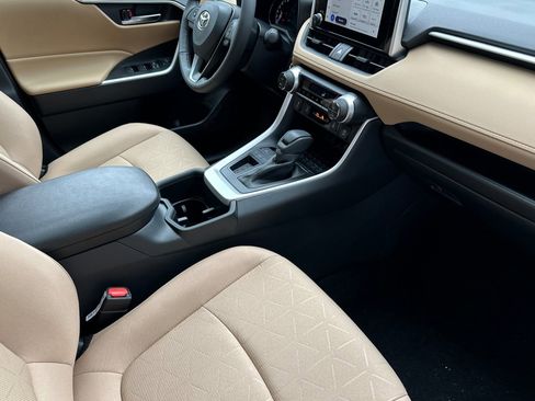 New 2025 Toyota RAV4 XLE image 18