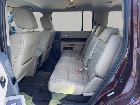 Used 2009 Ford Flex SEL image 17