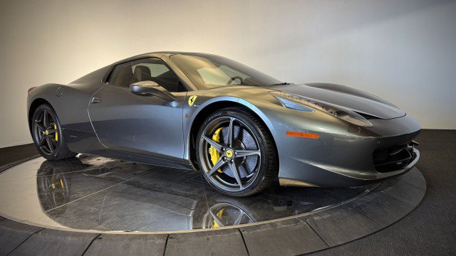 Used 2013 Ferrari 458 Spider RWD image 20