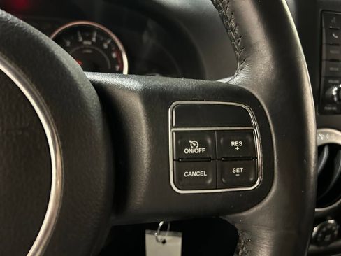Used 2016 Jeep Wrangler Unlimited Sahara w/ Dual Top Group AWD/4WD image 21