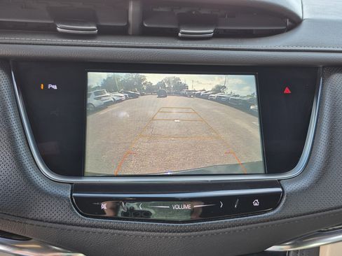 Used 2019 Cadillac XT5 FWD image 23