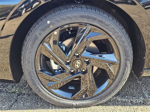 Certified 2026 Hyundai Elantra Sport image 20