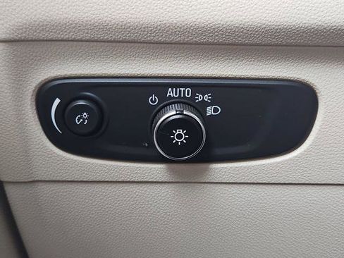 Used 2021 Buick Envision Preferred image 17