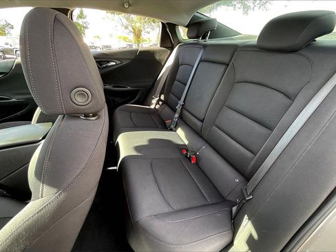 Used 2022 Chevrolet Malibu LT image 29
