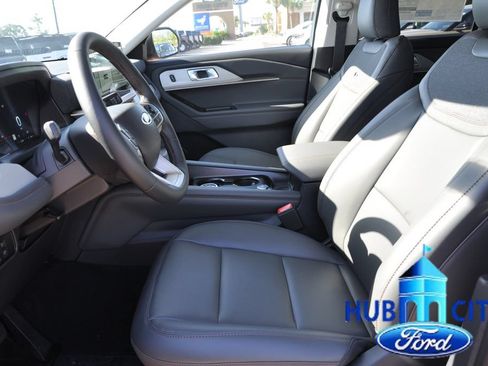 New 2026 Ford Explorer Active w/ Active Comfort Package RWD image 10