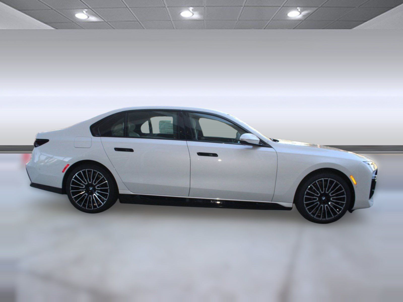 Used 2026 BMW i7 eDrive50 RWD image 8