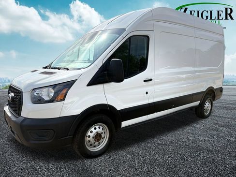 Used 2025 Ford Transit 250 148 High Roof AWD image 2