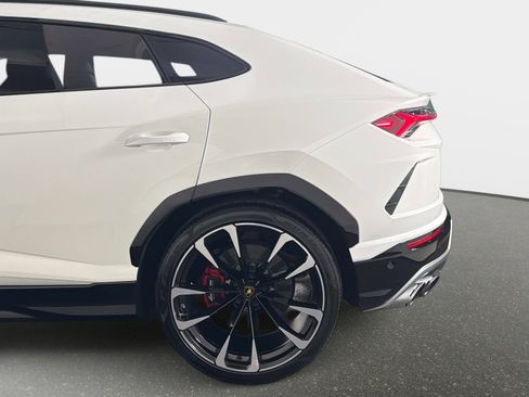 Used 2019 Lamborghini Urus AWD/4WD image 14