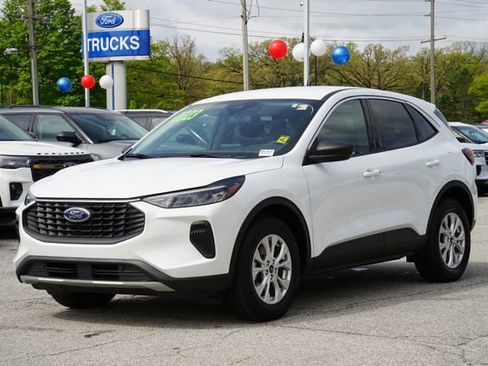 Certified 2023 Ford Escape Active AWD/4WD image 3