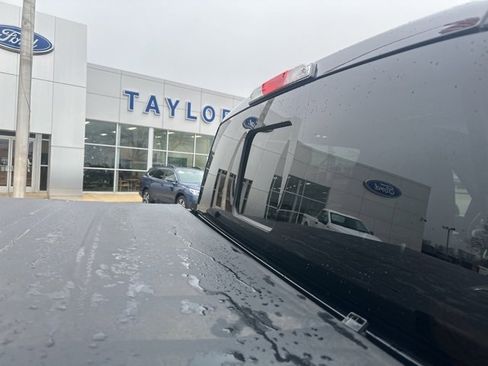 Used 2015 Ford F150 Lariat w/ Equipment Group 501A Mid image 13