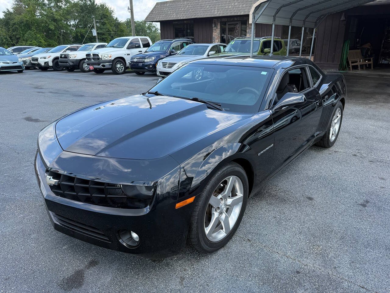Used 2011 Chevrolet Camaro LT RWD image 8