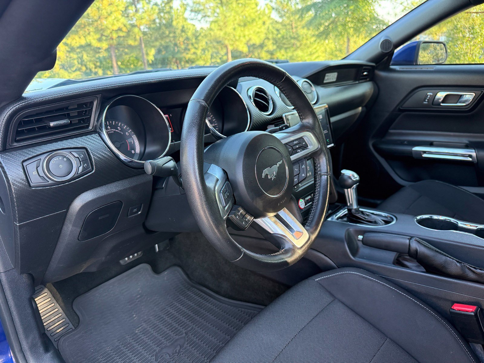 Used 2016 Ford Mustang Coupe w/ Equipment Group 051A RWD image 22