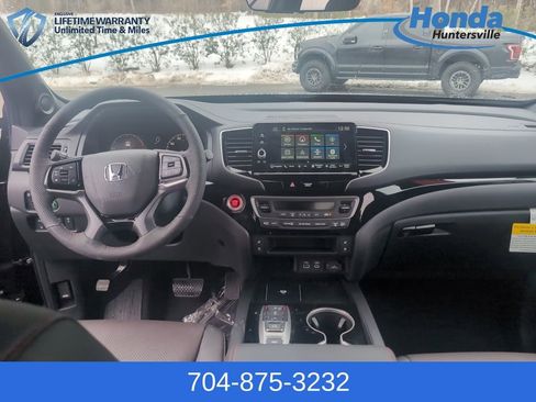 New 2026 Honda Ridgeline Black Edition image 17