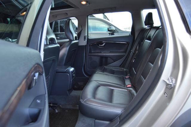 Used 2016 Volvo XC70 T5 Premier w/ Proximity Package FWD image 48