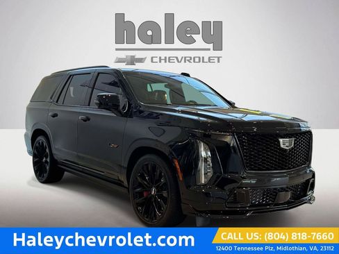 Used 2025 Cadillac Escalade V w/ LPO, ONYX Package AWD/4WD image 1