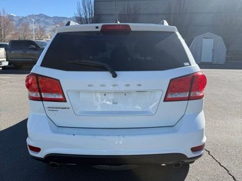 Used 2017 Dodge Journey SXT w/ Blacktop Package image 3