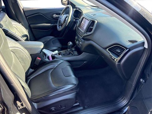 Used 2023 Jeep Cherokee Altitude Lux AWD/4WD image 19
