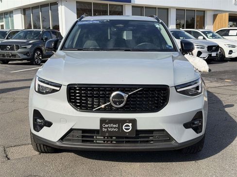 Certified 2026 Volvo XC40 B5 Plus w/ Protection Package Premier image 25
