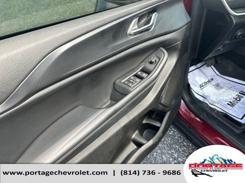 Used 2023 Jeep Grand Cherokee L Laredo AWD/4WD image 13