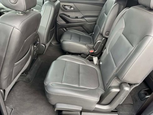 Certified 2023 Chevrolet Traverse LT w/ LT Premium Package image 12