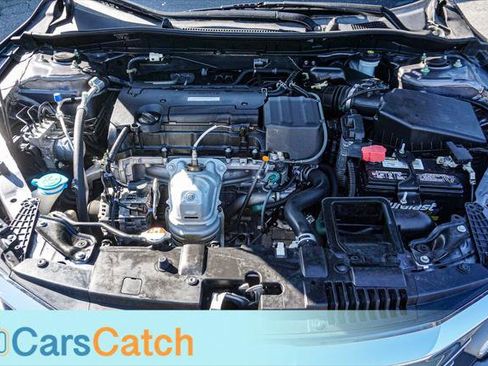 Used 2017 Honda Accord LX image 34