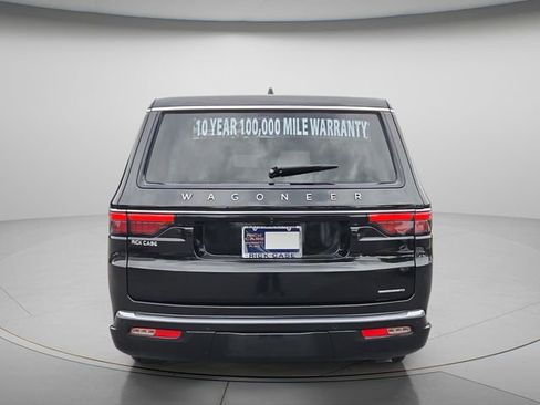 Used 2024 Jeep Wagoneer L Series II w/ Flexible Seating Group AWD/4WD image 5