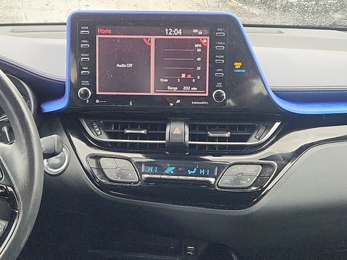 Used 2021 Toyota C-HR XLE FWD image 17