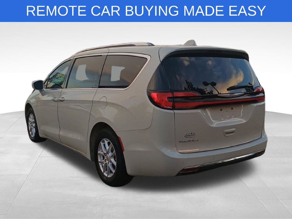 Used 2021 Chrysler Pacifica Touring-L FWD image 8