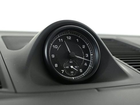 Certified 2024 Porsche Macan image 22