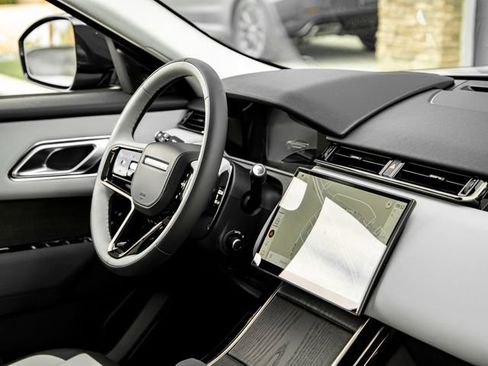 Used 2025 Land Rover Range Rover Velar Dynamic SE AWD/4WD image 33