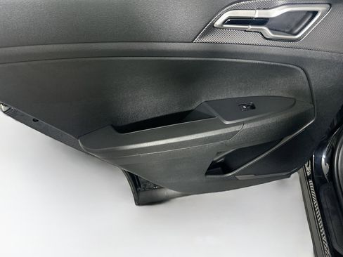 Used 2025 Kia Sportage LX image 25