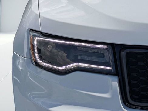 Used 2021 Jeep Grand Cherokee Limited w/ Quick Order Package 28K 80th AWD/4WD image 9