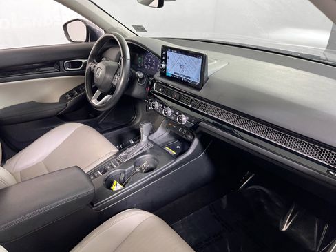 Used 2022 Honda Civic Touring image 28