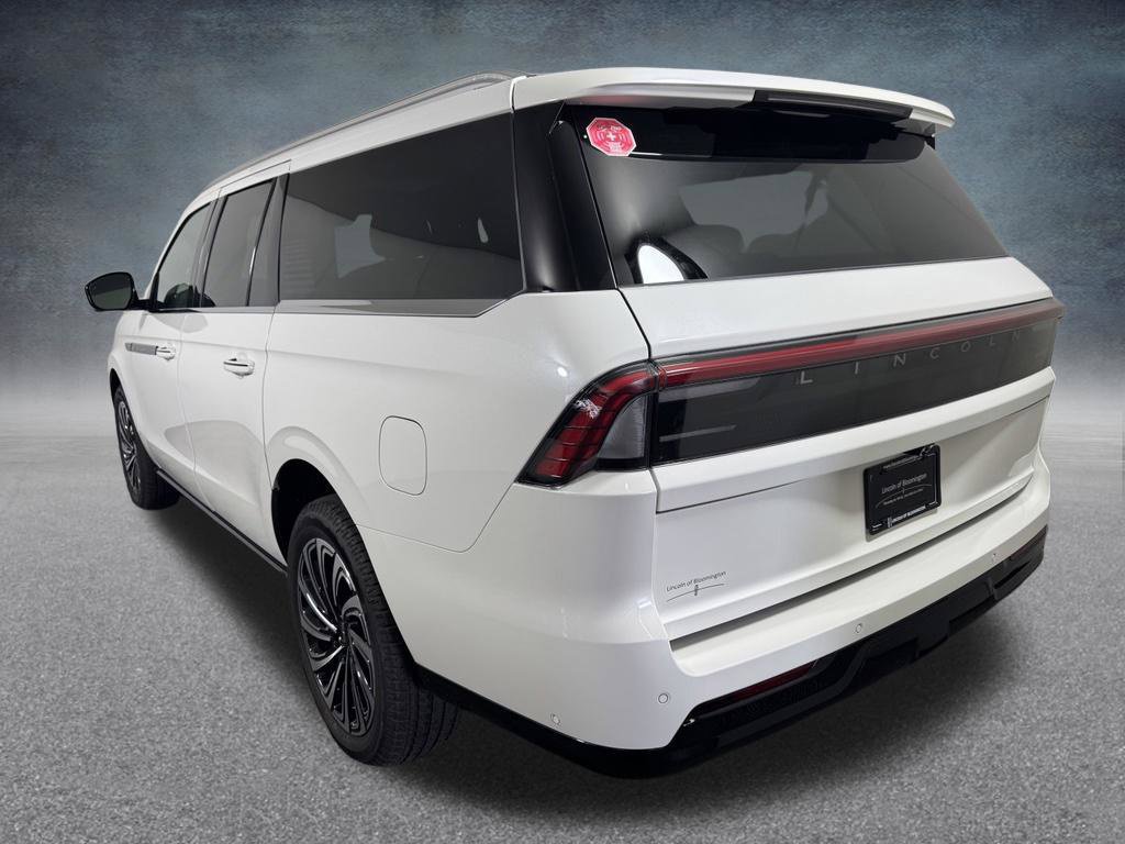 New 2025 Lincoln Navigator L Black Label AWD/4WD image 4