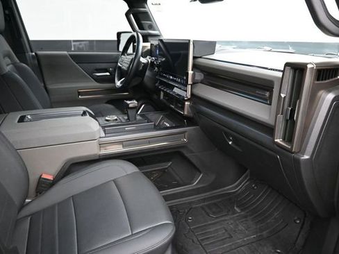 Used 2024 GMC Hummer EV 3X AWD/4WD image 18