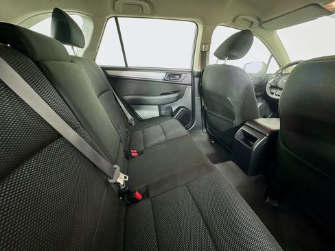 Used 2018 Subaru Outback 2.5i AWD/4WD image 24