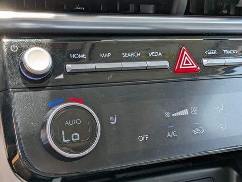 Used 2025 Hyundai Tucson SEL FWD image 33