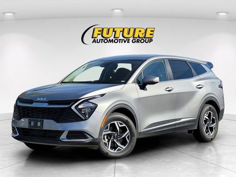 Used 2023 Kia Sportage LX AWD/4WD image 3