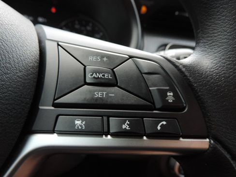 Used 2023 Nissan Kicks SV FWD image 27