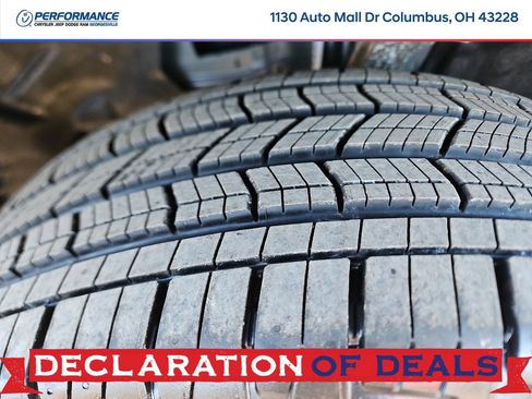 New 2026 Jeep Grand Cherokee Laredo image 10