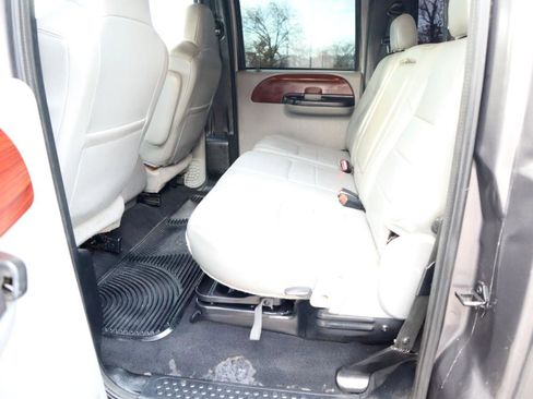 Used 2006 Ford F250 Lariat AWD/4WD image 13