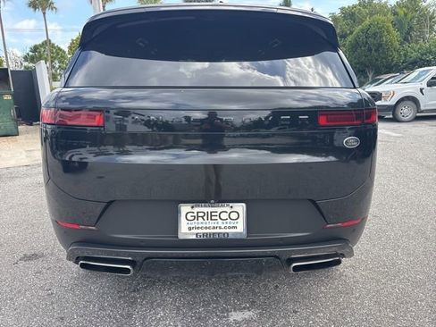 Used 2023 Land Rover Range Rover Sport SE image 3